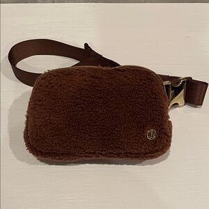 lululemon athletica Brown Sherpa Belt Bag 1L